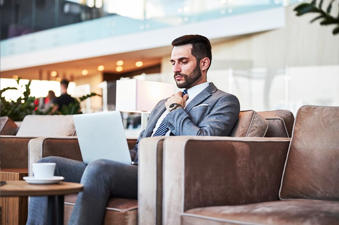 خدمات المطار للمسافرين المتميزين